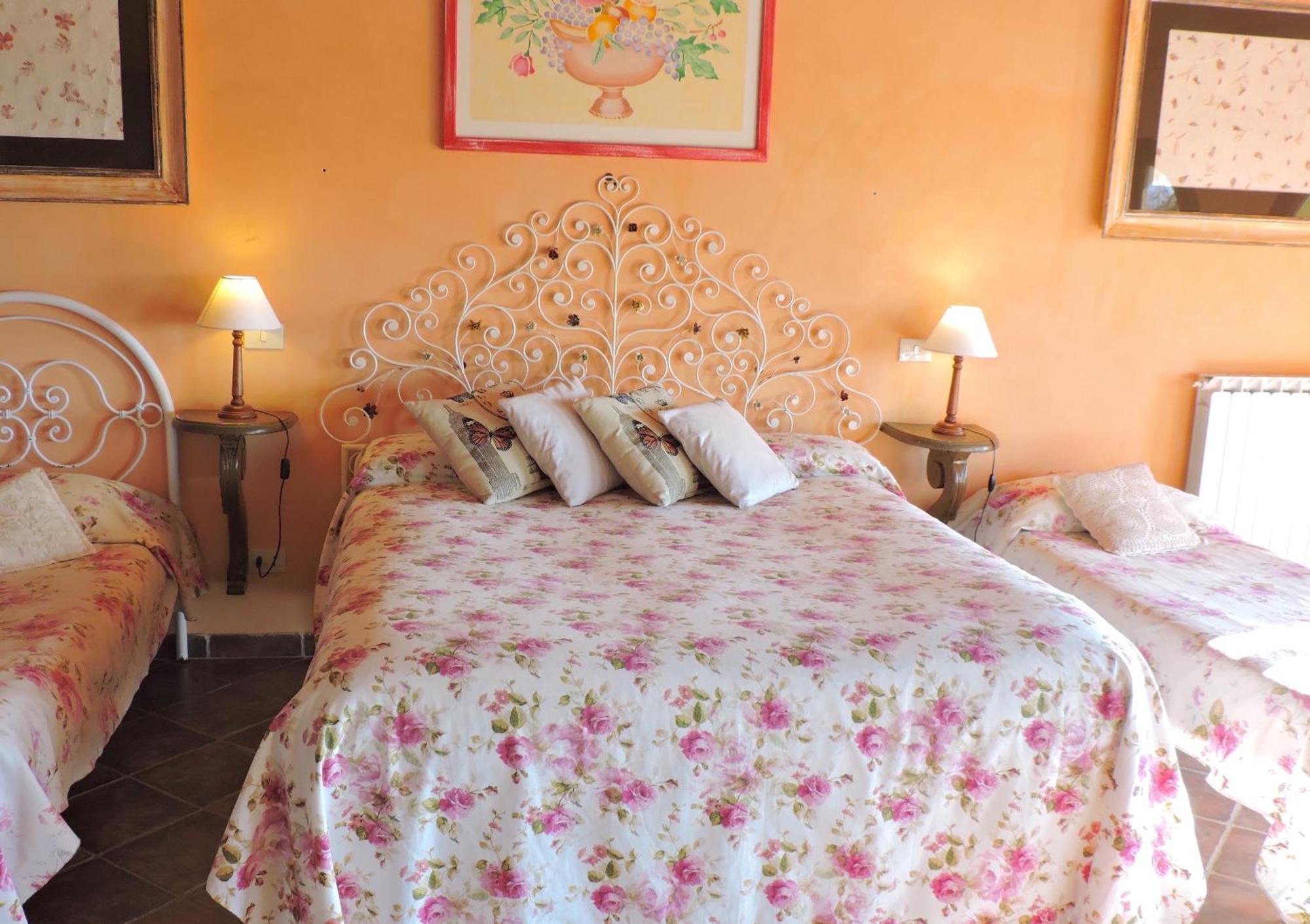 Casale Fedele Family Relax B&B Vicino Al Borgo Ronciglione  Zimmer foto